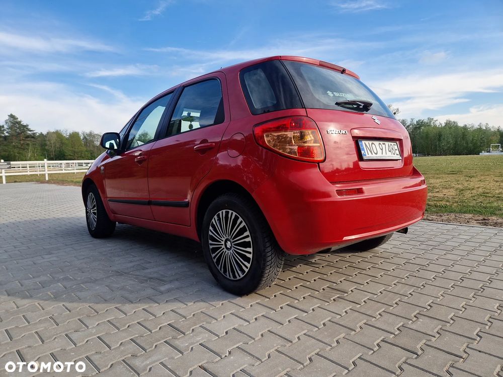 Suzuki SX4 1.6 DDiS Comfort - 4