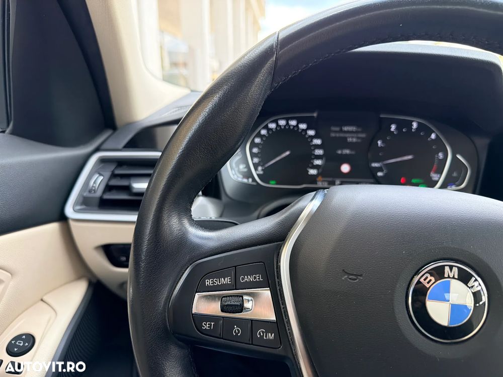 BMW Seria 3 318d Aut. Advantage - 25