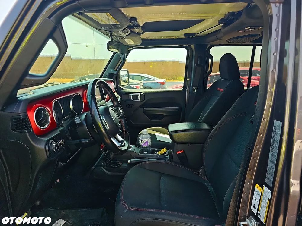 Jeep Wrangler - 7