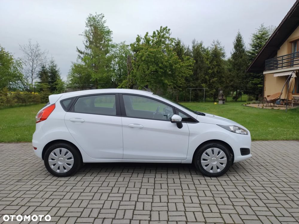 Ford Fiesta 1.25 Champions Edition - 4