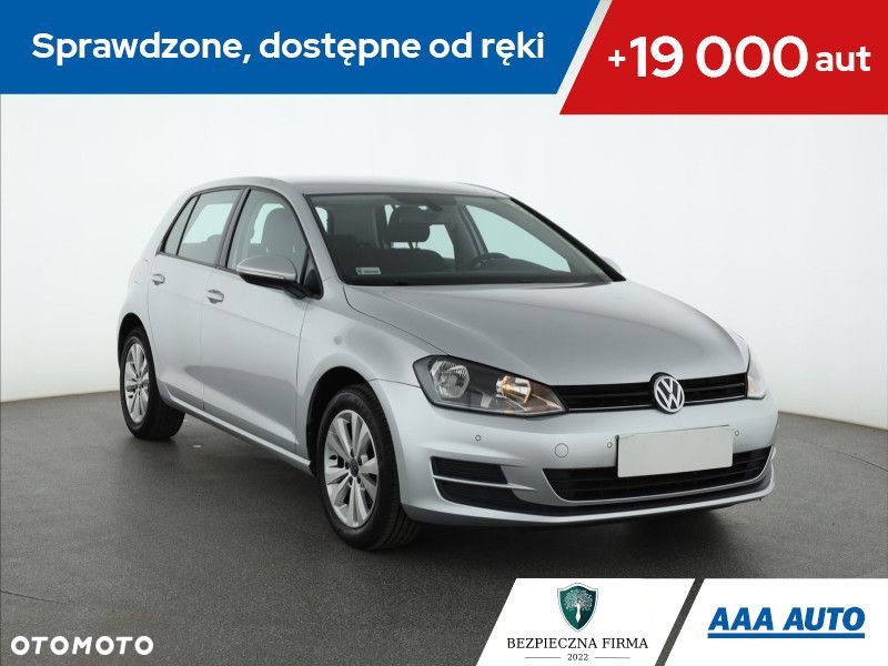 Volkswagen Golf - 1