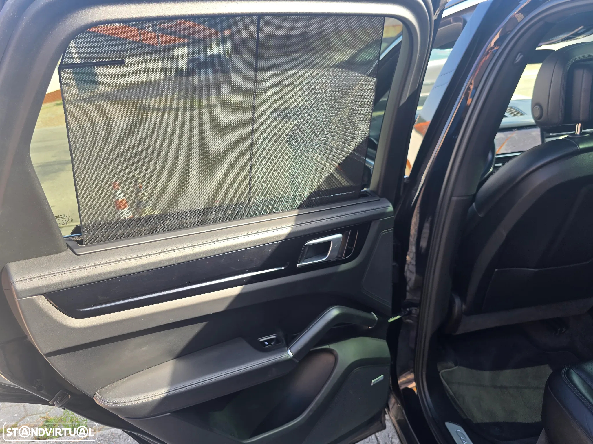 Porsche Cayenne - 11
