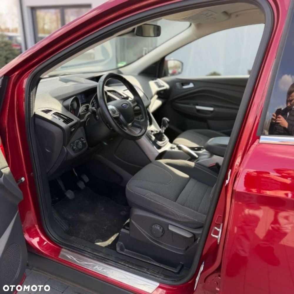 Ford Kuga 1.5 EcoBoost 2x4 Titanium - 18