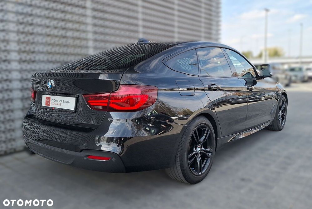 BMW Seria 3 320d xDrive mHEV M Sport - 36