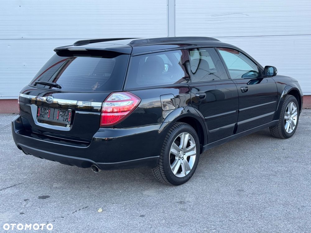 Subaru Outback 2.5RC NAV - 7