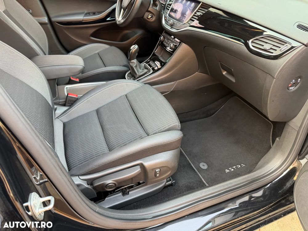 Opel Astra 1.2 Turbo Start/Stop Sports Tourer Elegance - 29