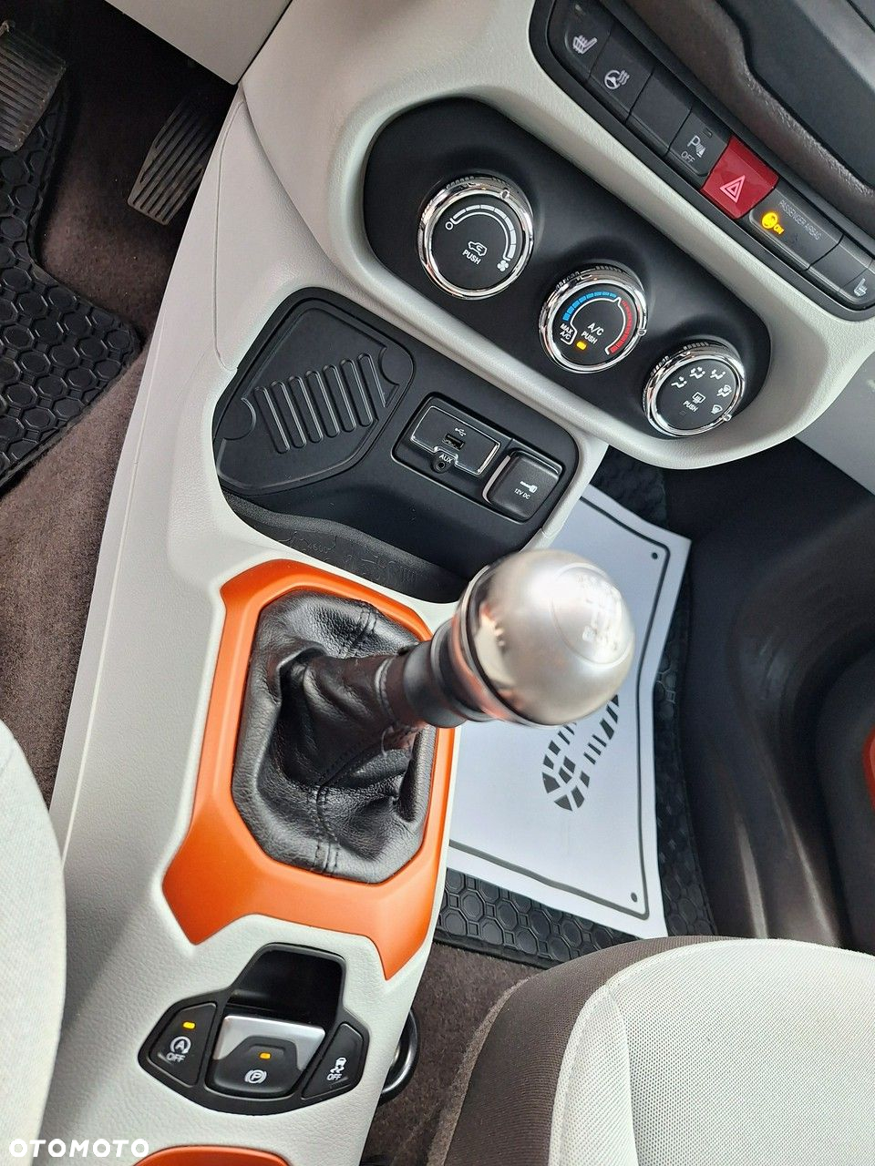 Jeep Renegade 1.4 MultiAir Longitude FWD S&S - 19
