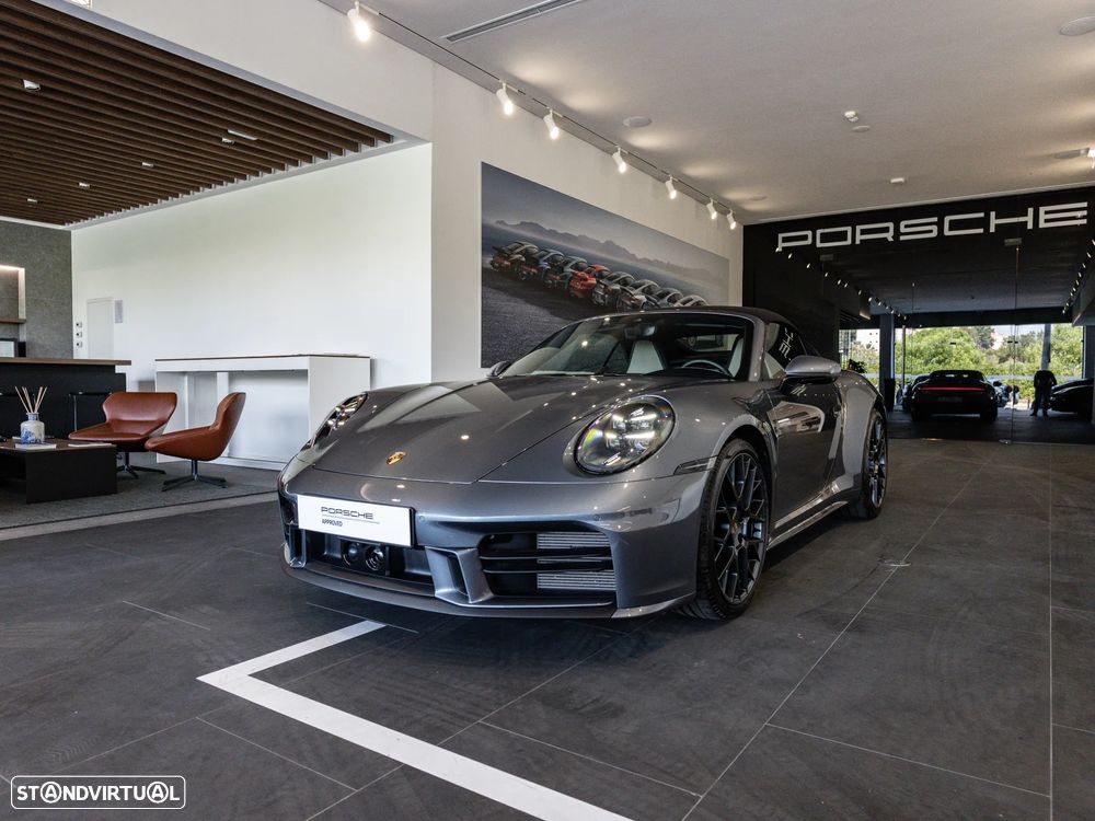 Porsche 911 (992) Carrera PDK - 13