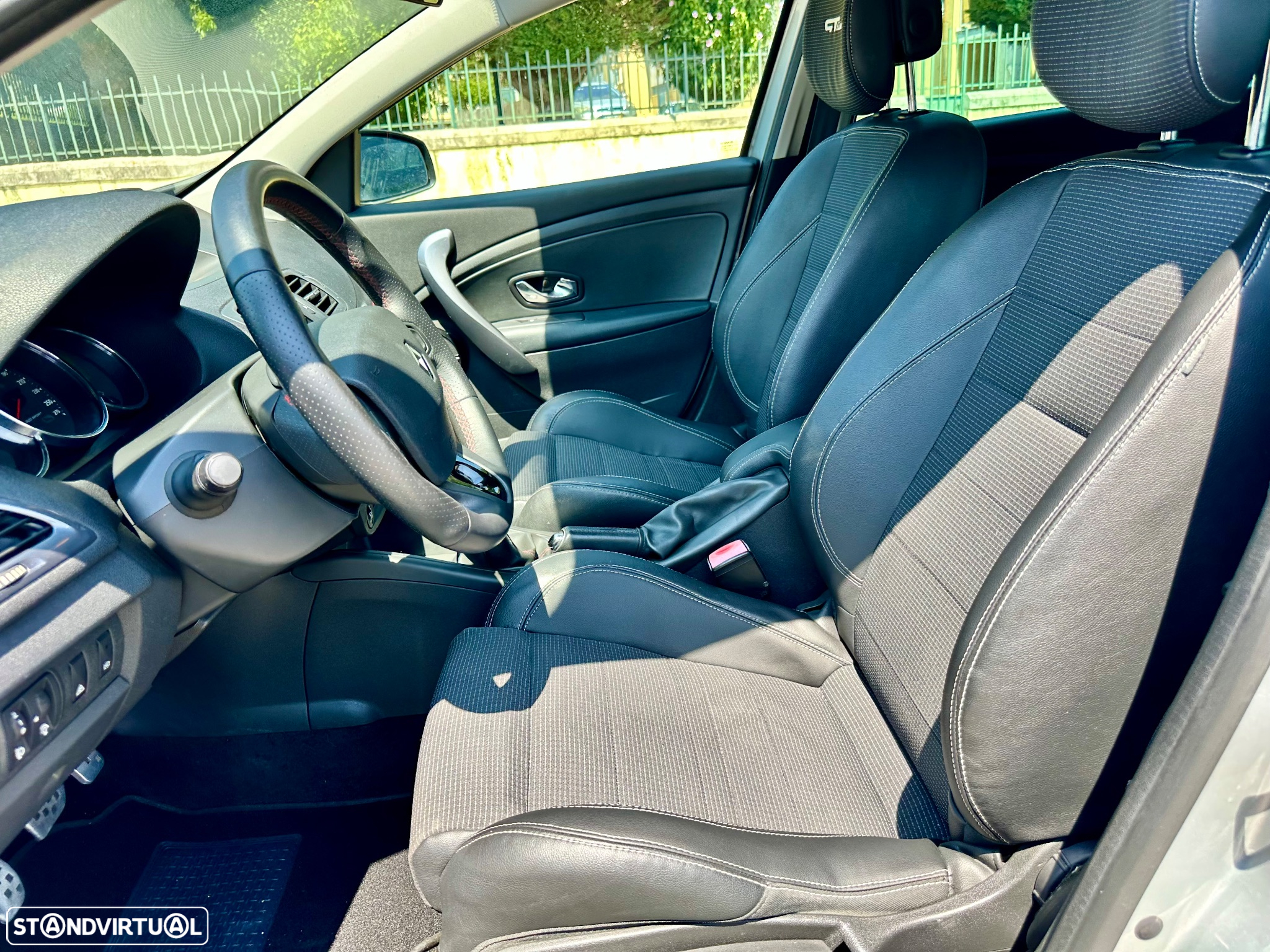 Renault Mégane Sport Tourer 1.5 dCi GT Line - 22