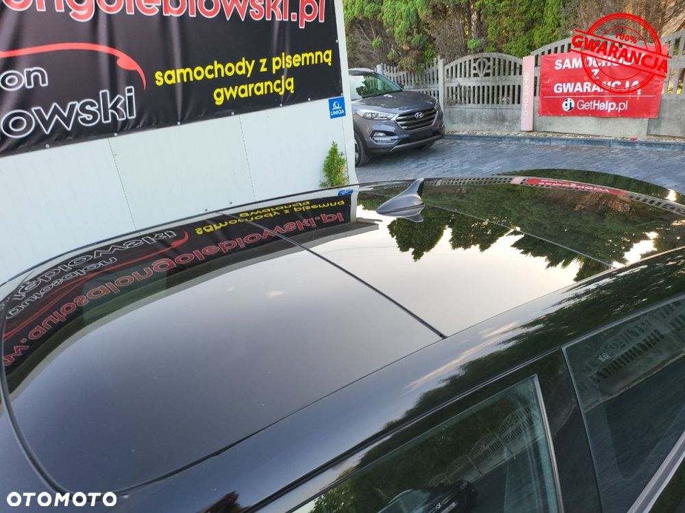 Hyundai Veloster - 32