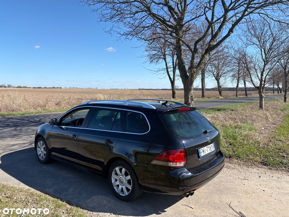 Volkswagen Golf 2.0 TDI Highline - 4