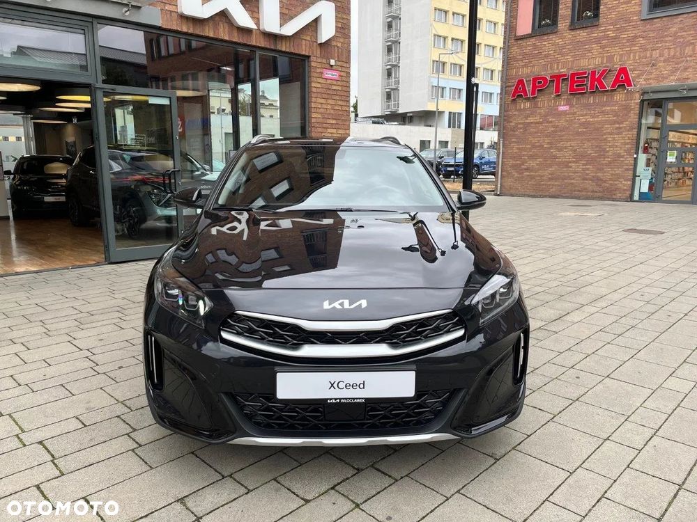Kia XCeed 1.5 T-GDI Business Line DCT - 4