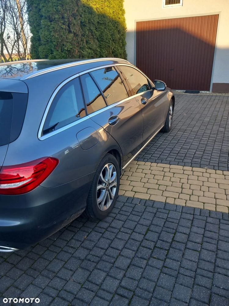 Mercedes-Benz Klasa C 220 d T 9G-TRONIC Avantgarde - 4