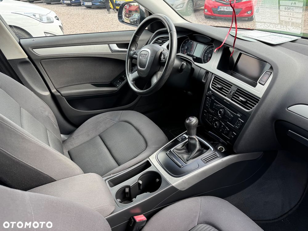 Audi A4 Avant - 4