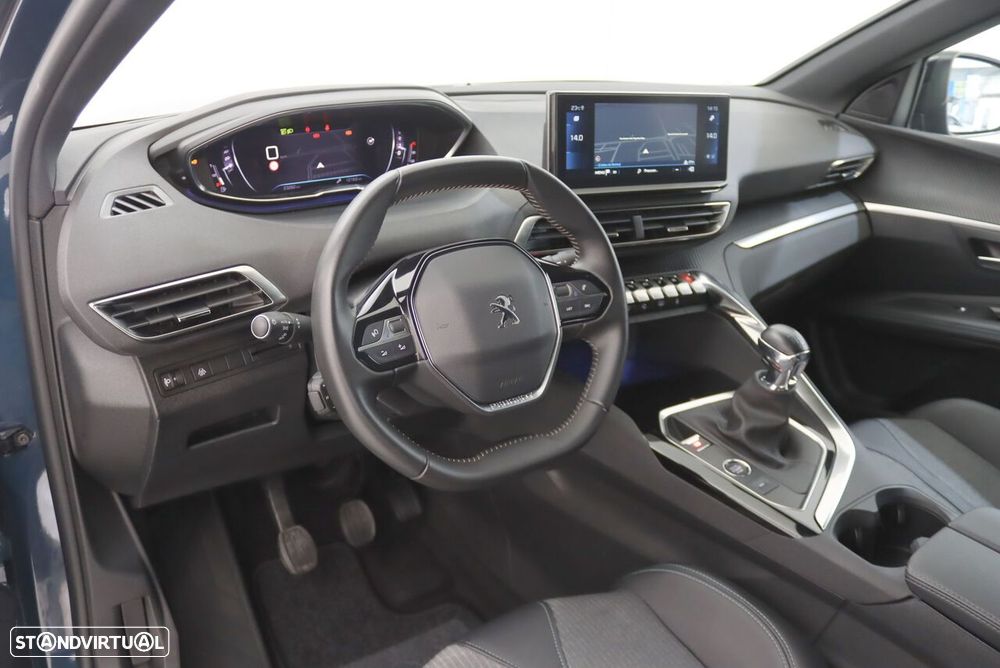 Peugeot 3008 1.2 PureTech Allure - 4