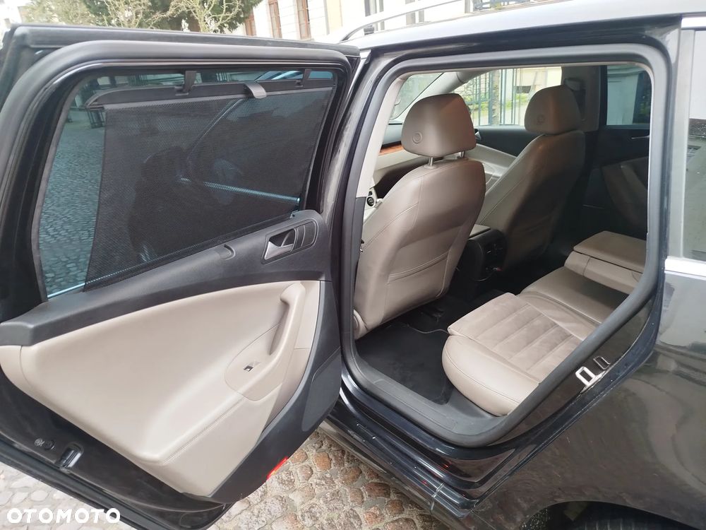 Volkswagen Passat - 23