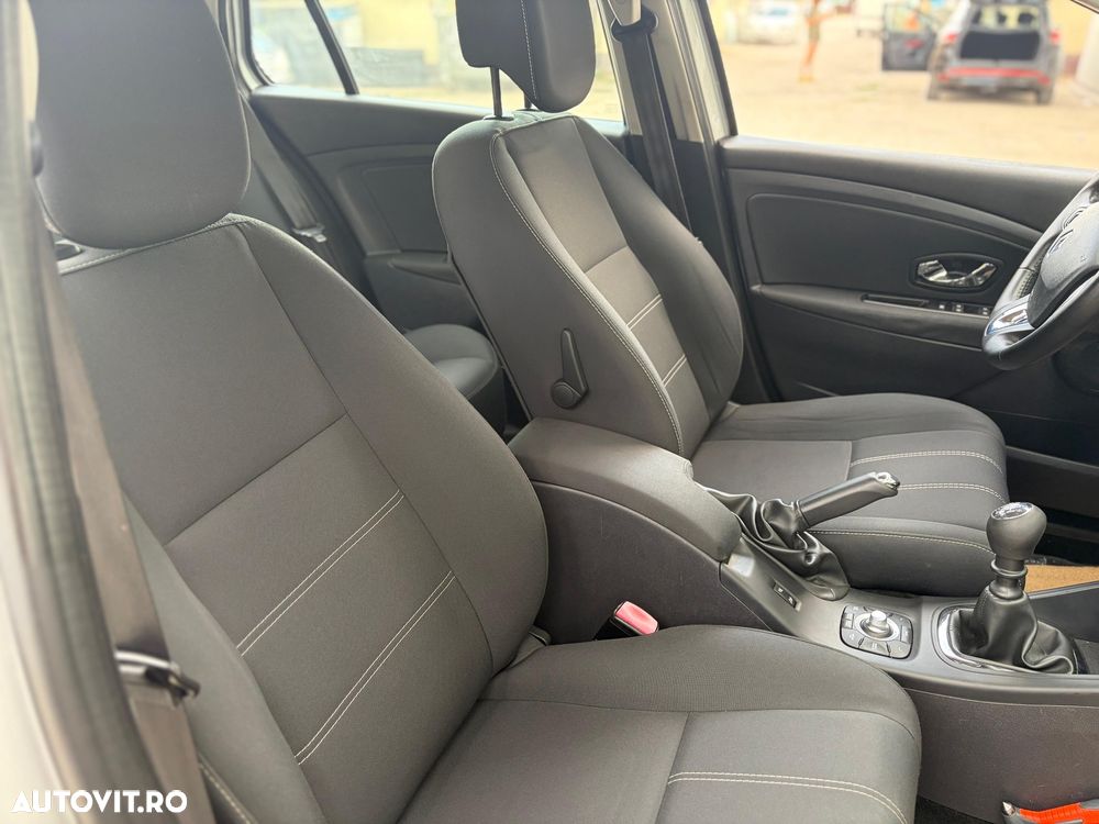 Renault Megane dCi 110 FAP LIMITED - 12