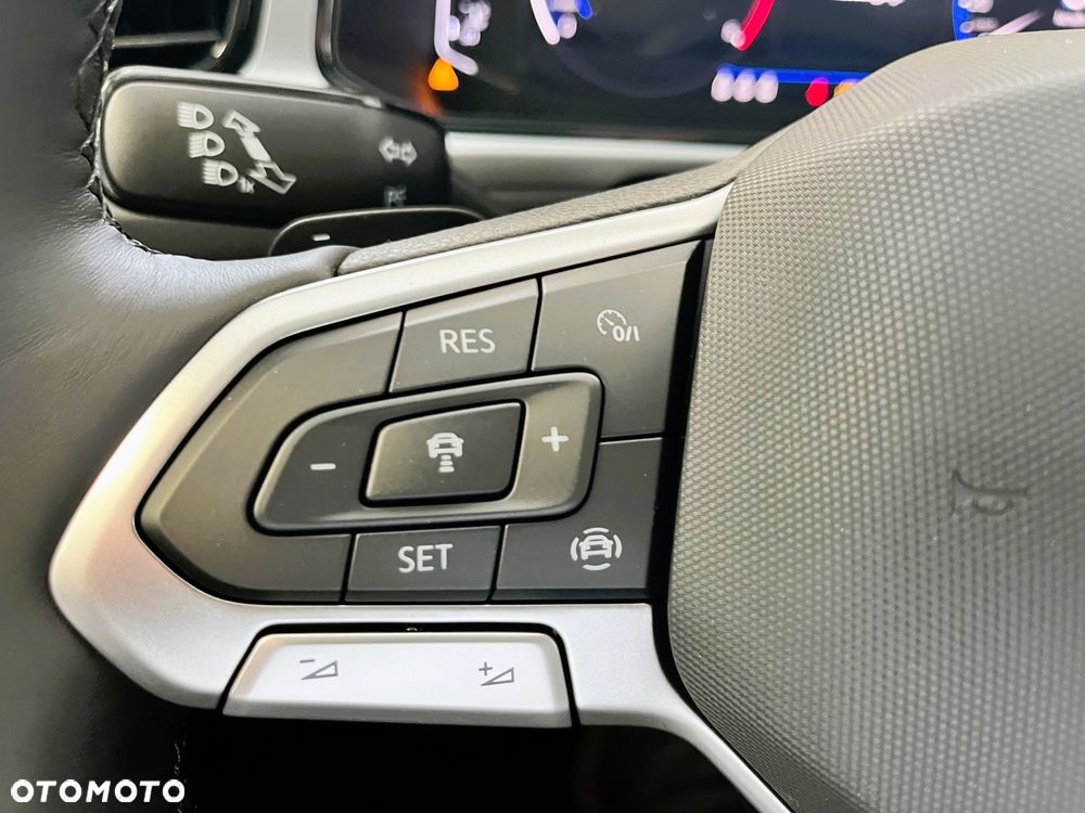 Volkswagen T-Roc 1.5 TSI Life Plus DSG - 13