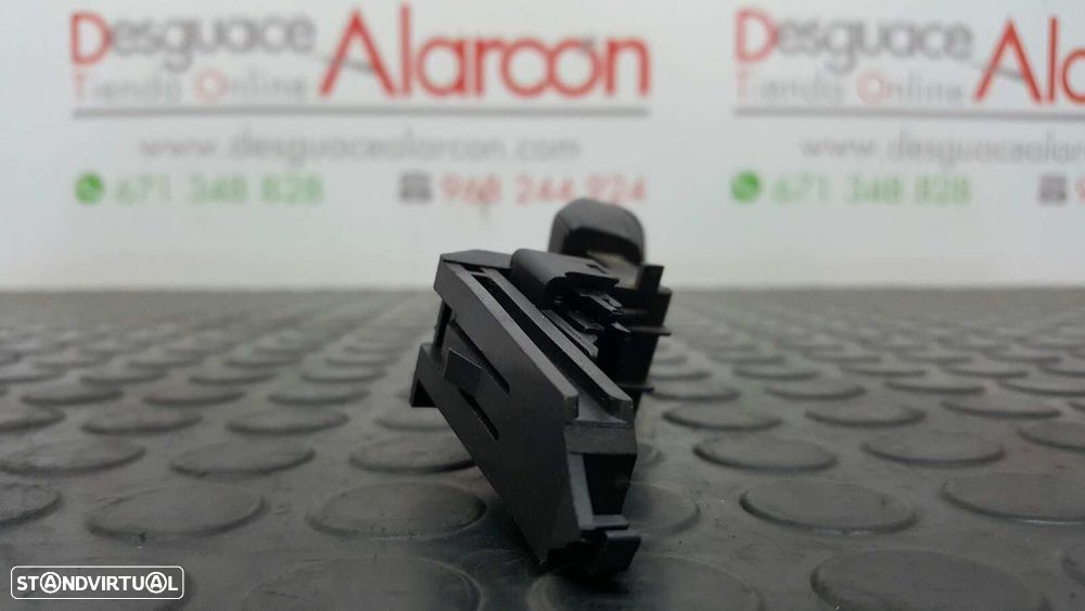 CONTROLE DO SISTEMA DE ÁUDIO / RÁDIO CD PEUGEOT 206+ BáSICO - 4