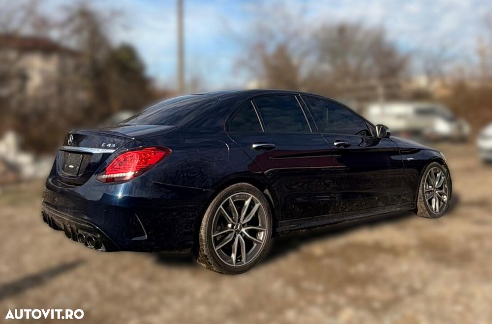 Mercedes-Benz C 43 AMG - 2