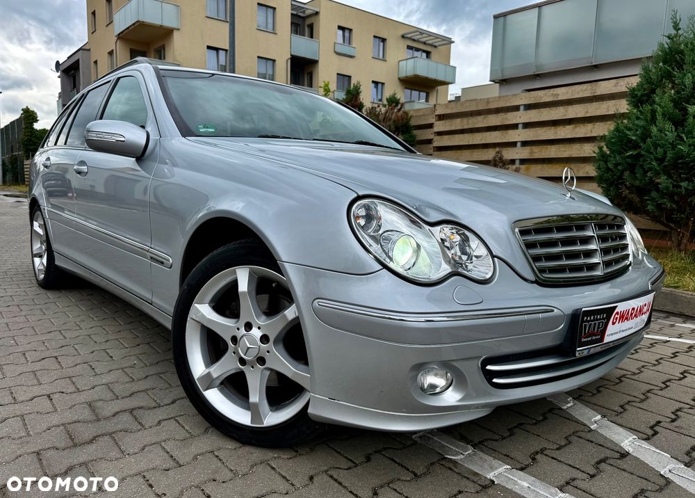 Mercedes-Benz Klasa C 180 Kompressor Automatik Avantgarde Sport Edition + - 1