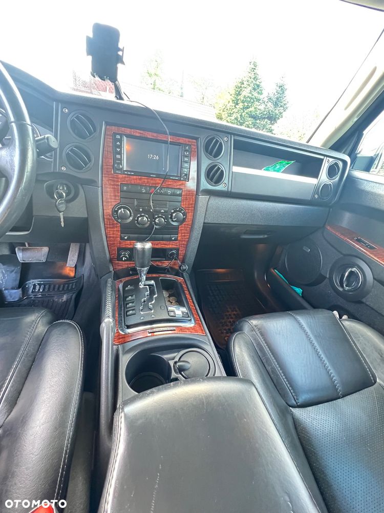 Jeep Commander - 13