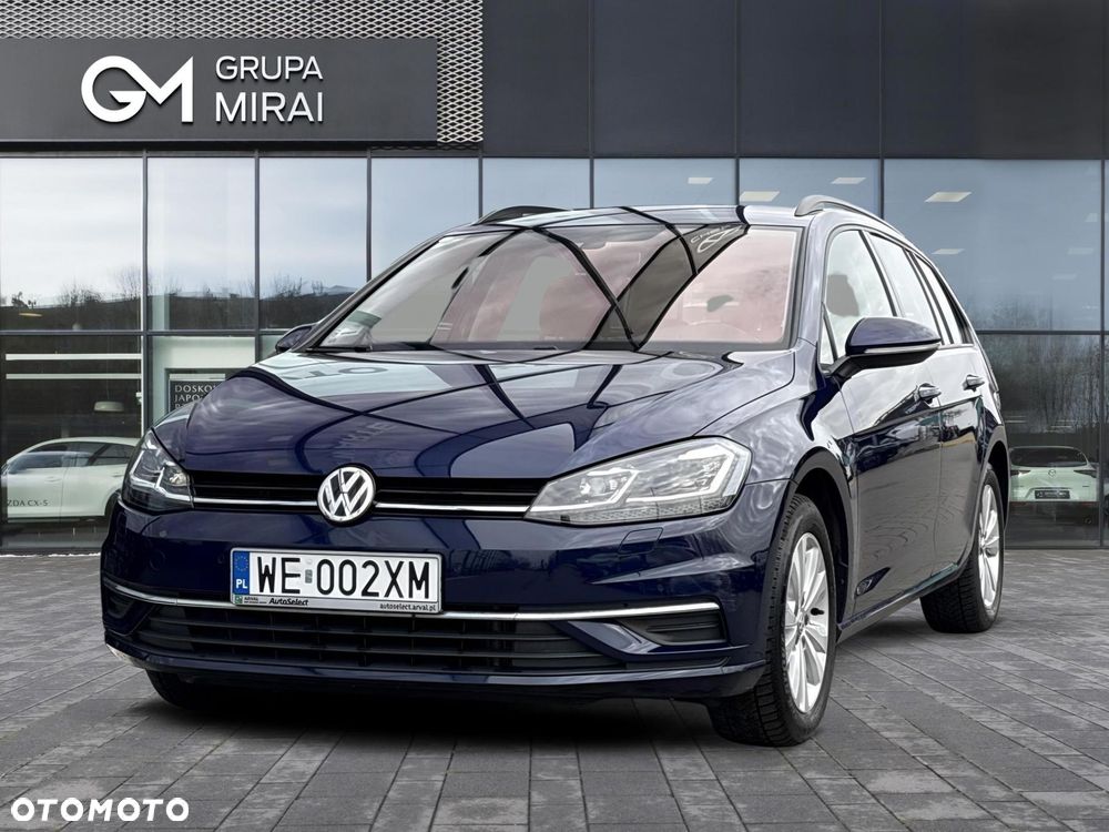 Volkswagen Golf - 1