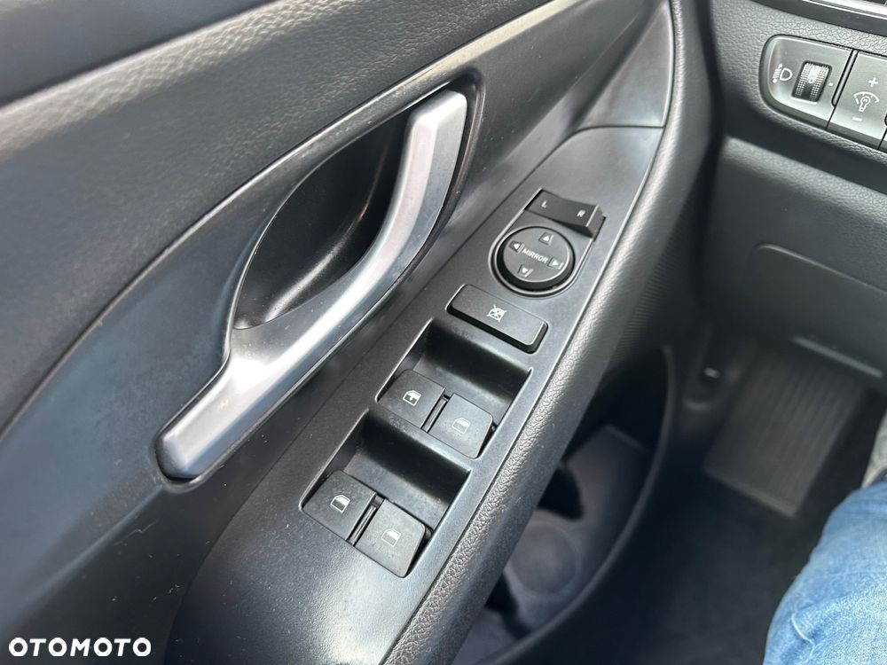 Hyundai i30 1.5 DPI Modern - 7