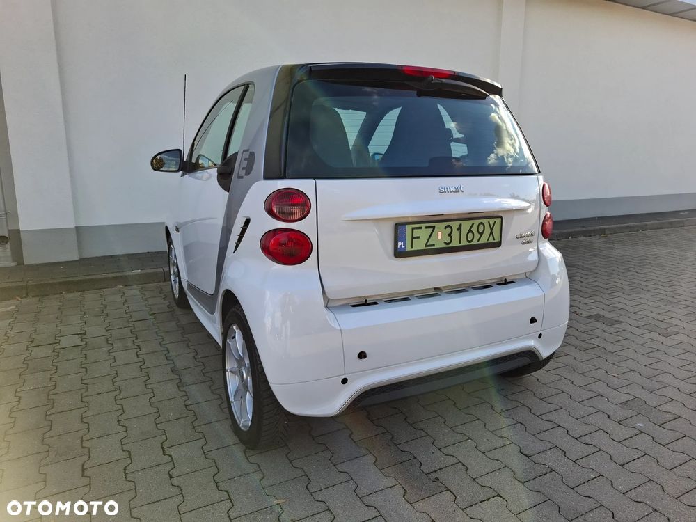 Smart Fortwo 2013 photo 4