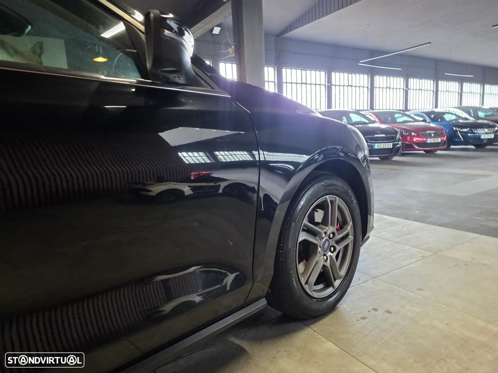 Ford Focus SW 1.0 EcoBoost S&S ACTIVE - 14