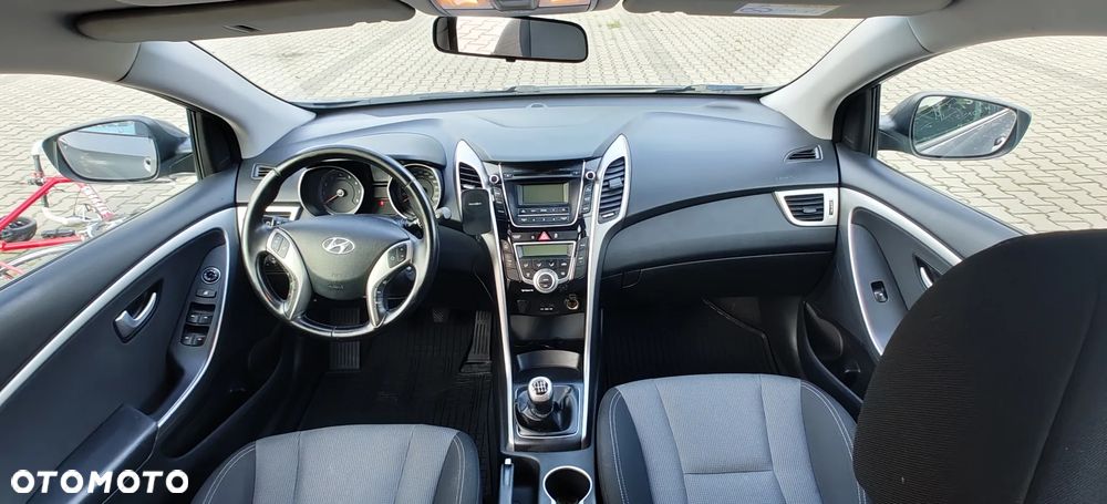 Hyundai i30 1.6 Comfort - 20