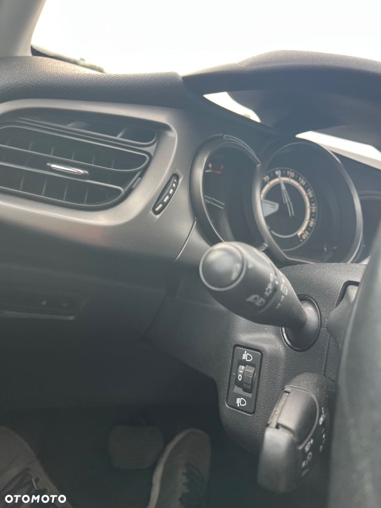 Citroën C3 1.2 e-VTi Exclusive ETG - 21