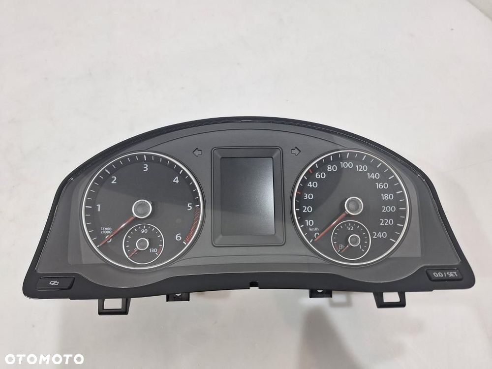 VW Golf VI Plus Licznik Zegary 5M0920871A - 1