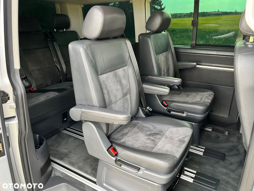 Volkswagen Multivan - 25
