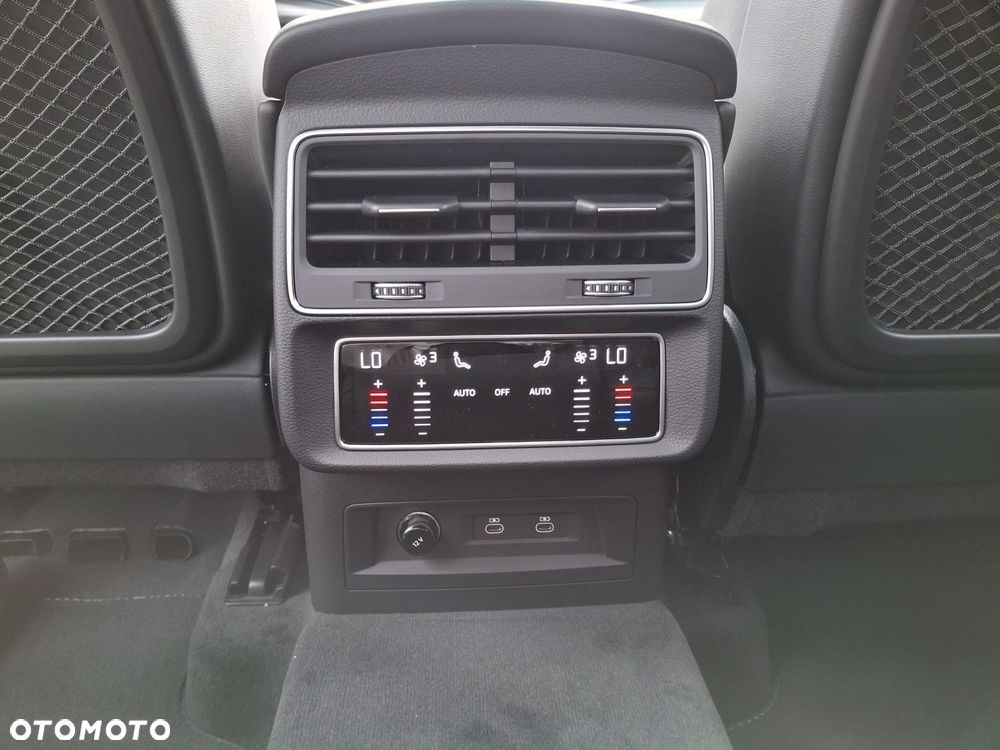 Audi Q8 - 17