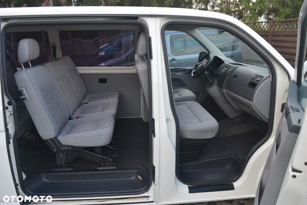 Volkswagen Transporter - 25
