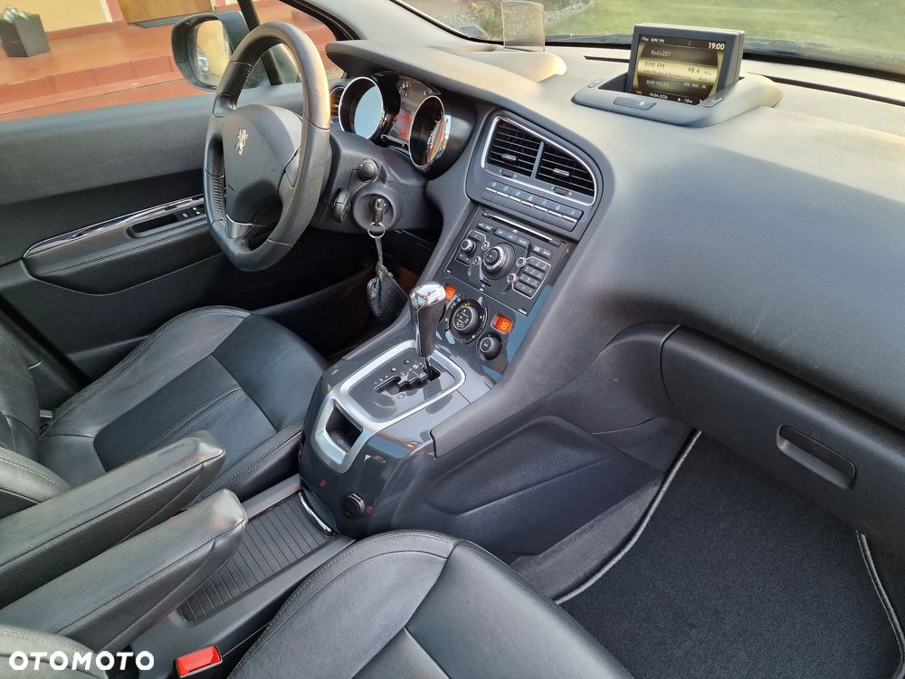 Peugeot 5008 HDI 160 Automatik Allure - 12