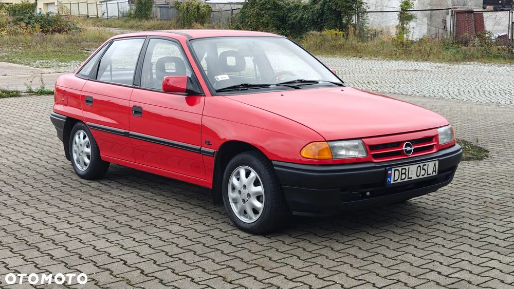 Opel Astra 1.4 GL - 2