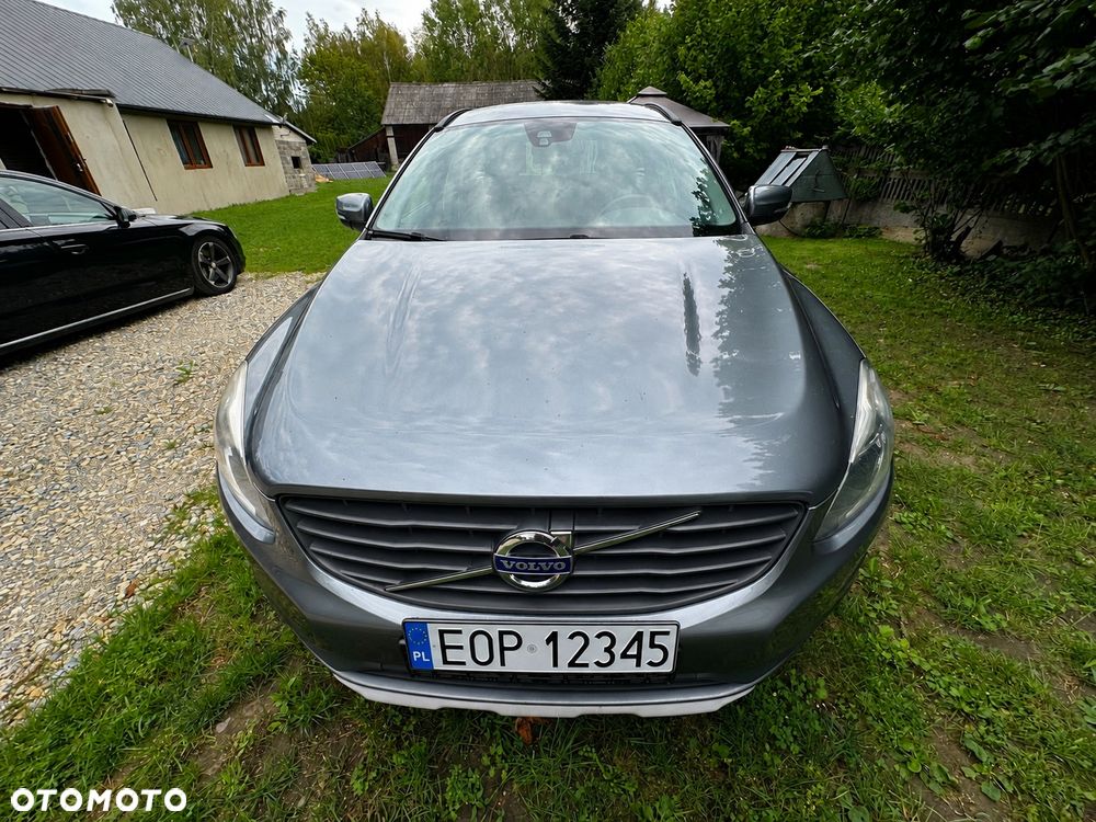 Volvo XC 60 D3 Drive-E Momentum - 3