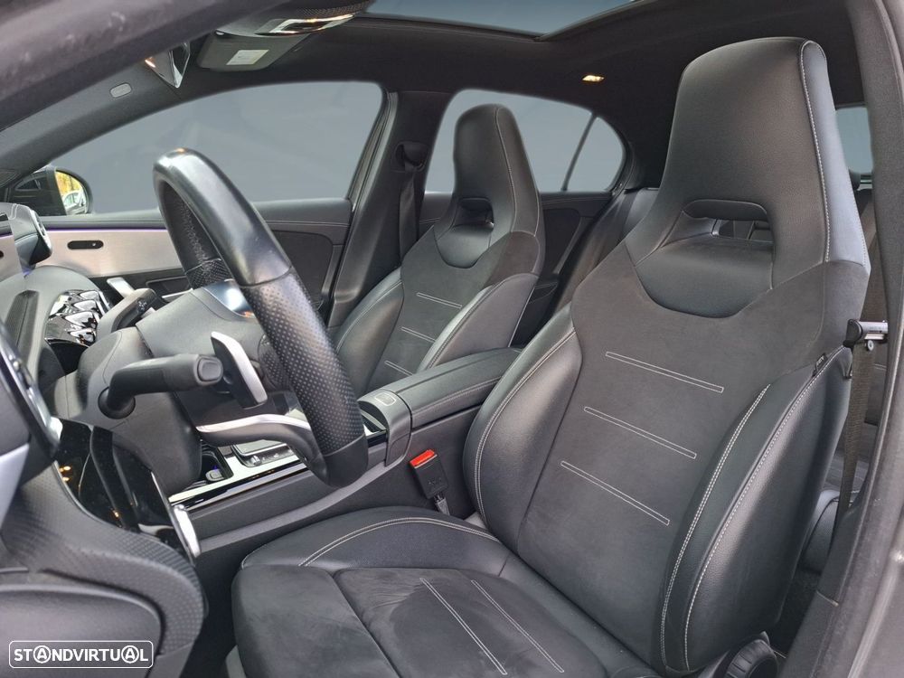 Mercedes-Benz A 250 e AMG Line - 11