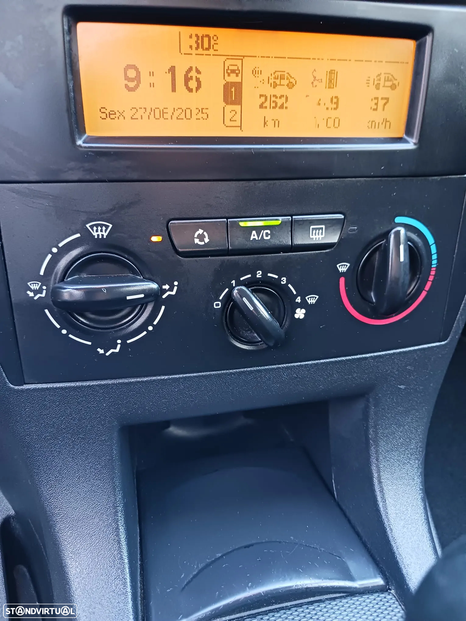 Citroën C4 1.6 HDi VTR Pack - 16