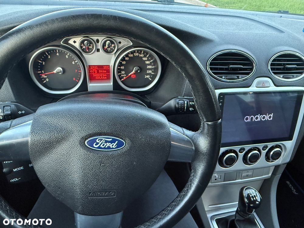 Ford Focus 1.6 Ambiente - 9