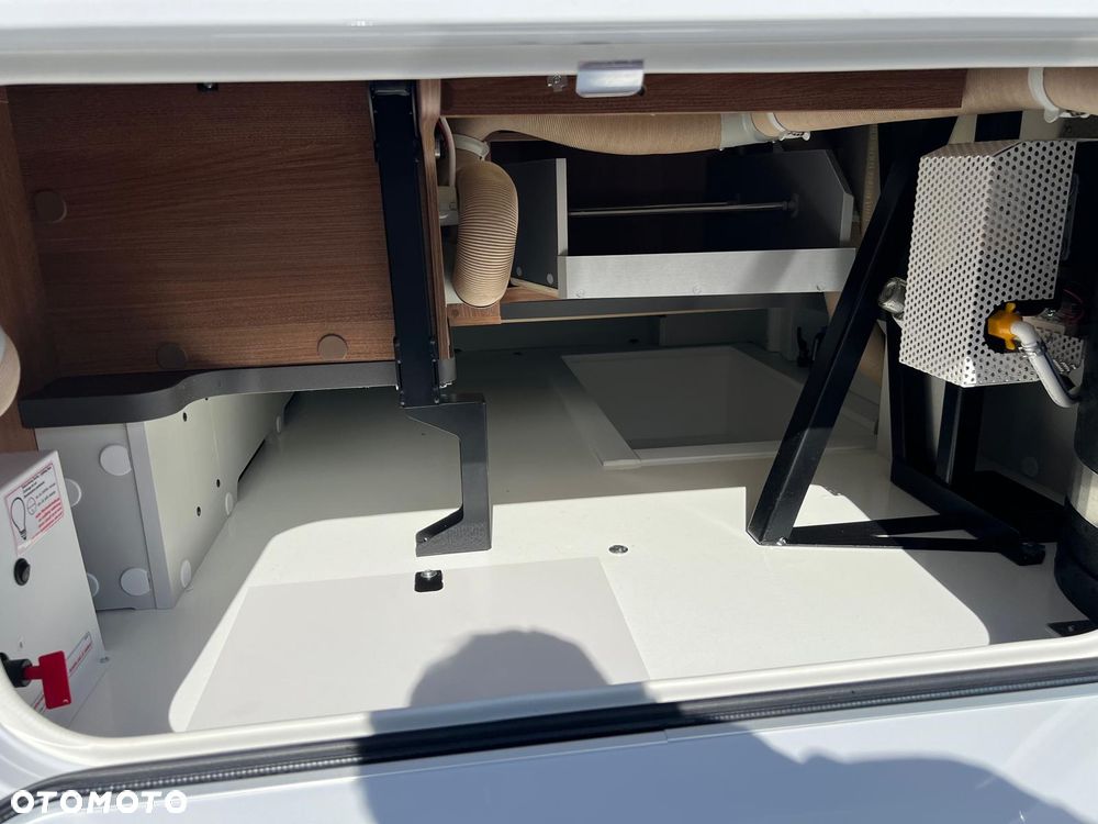 Carthago C2-Tourer I 147RB LE "K" - 3.5T. mercedes, automat, distronic - 7
