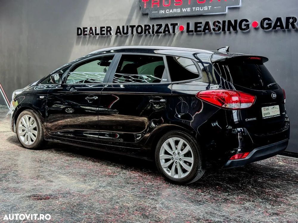 Kia Carens - 6