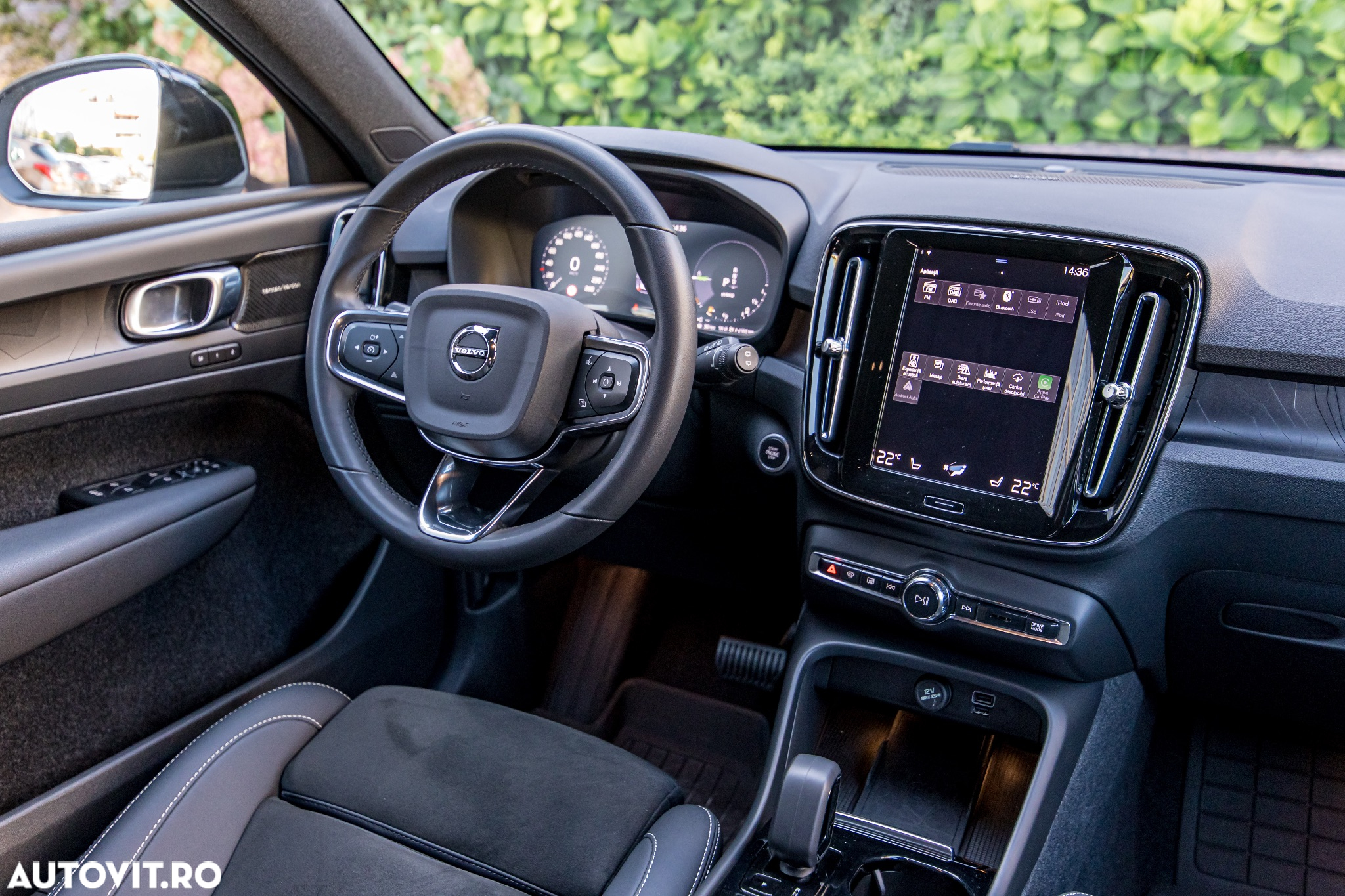 Volvo XC 40 Recharge T5 Twin Engine AT7 R-Design Expression - 16