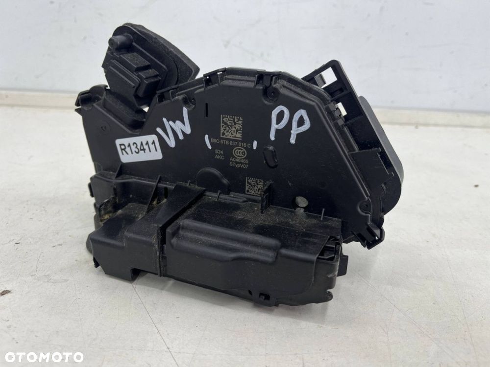 Zamek drzwi VW Tiguan Caddy Passat Golf Fabia Karoq Kodiaq Octavia PRAWY przedni 7 PIN 5tb837016c