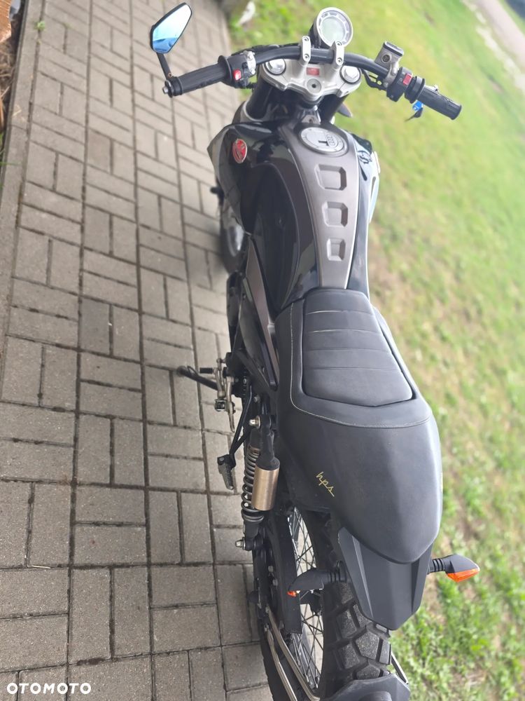 Mondial HPS 125 - 8