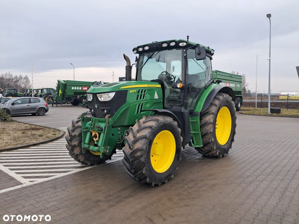 John Deere 6125R - 11