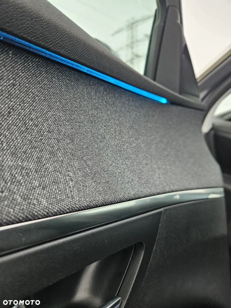 Peugeot 5008 BlueHDi 130 EAT8 Allure - 23