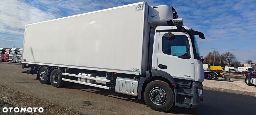 Mercedes-Benz ACTROS 2530 IZOTERMA CARRIER SUPRA 1050 - 1